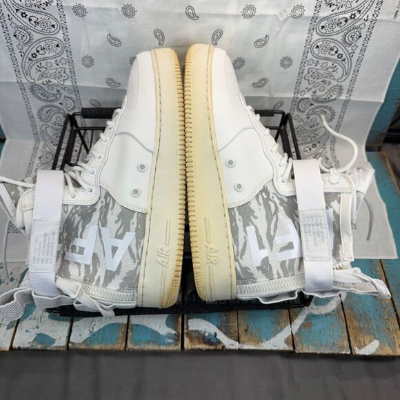 RARE Nike SF AF1 Mid Premium Urban Soldier White Camo AA1129 100 Men\'s Sz 10.5 main image 10